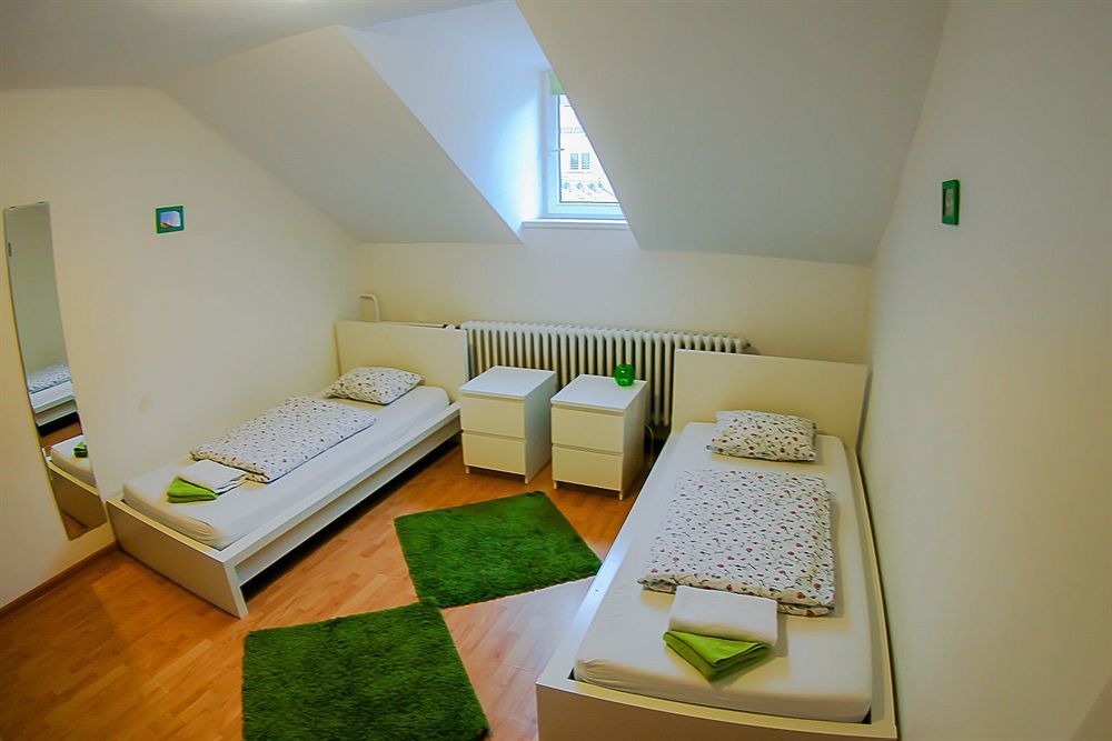 Patio Hostel Bratislava Luaran gambar